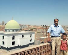"alem"in tak�ld��� cami