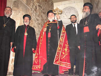 Turabdin'de Anlamlı Ayini Y&ouml;neten 3 Metropolit