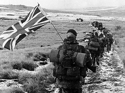 7-Arjantin'in yenilgisiyle sonuçlanan Falkland Sava 72 gün sürmütü.