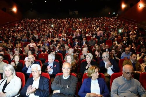 Kap filminin sveç'teki Galasndan